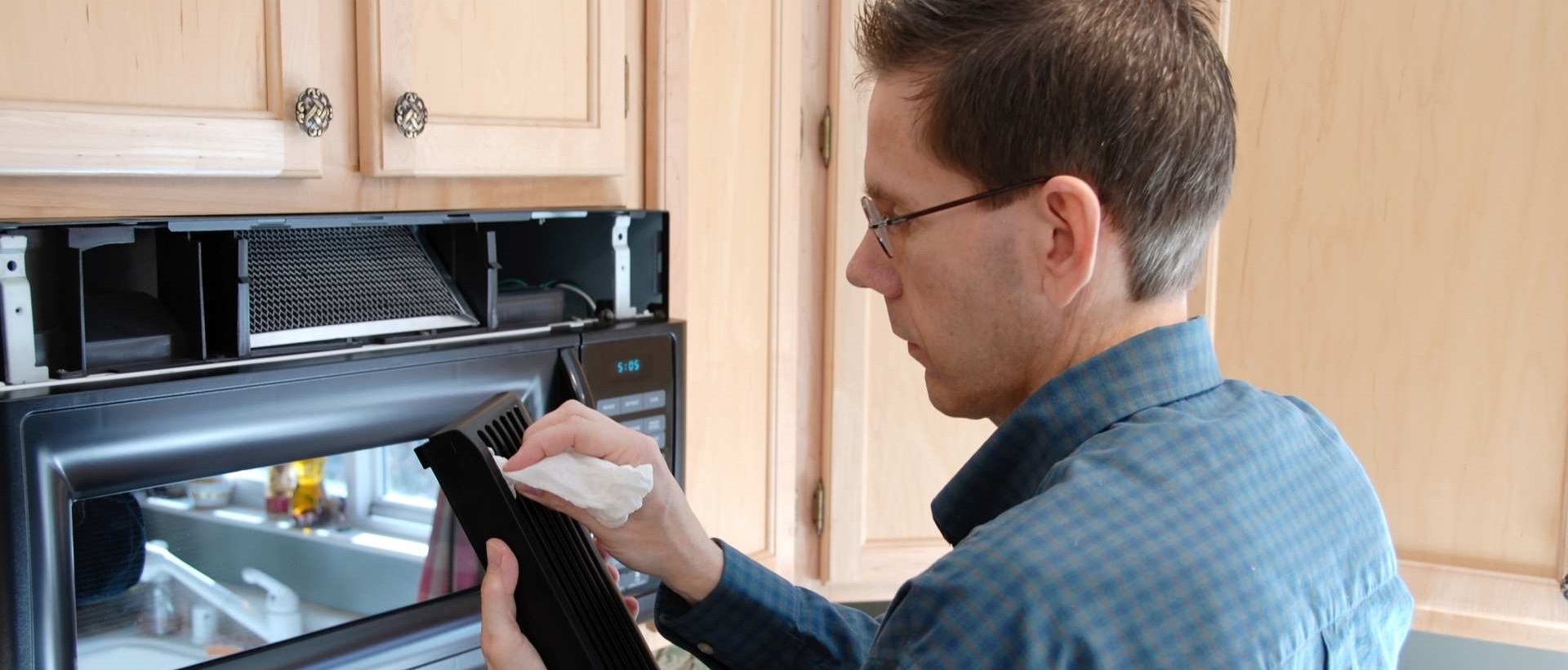 Kitchen fitters KT16